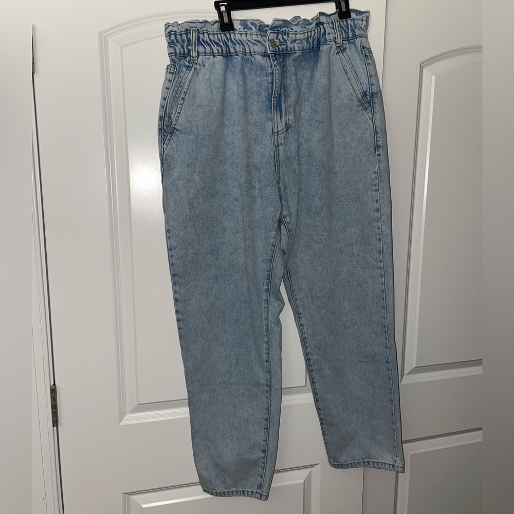Zenana blue denim high waisted jeans NWOT